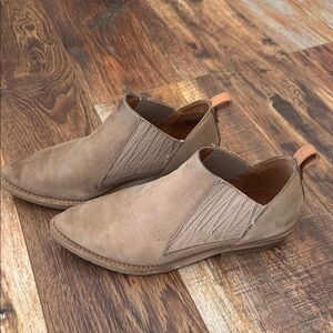 Gentle Souls Women's Tan Leather Ankle Boots